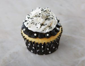 Black and White Polka Dot Cupcakes