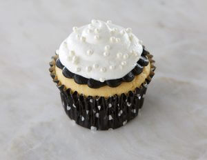 Simple Black and White Cupcakes